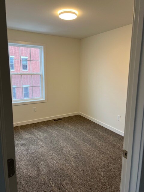 213 W 2nd St, Hummelstown, PA 17036 - photo 6