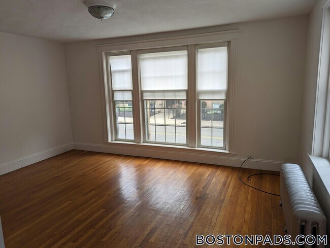 120 Summer St unit 4, Malden, MA 02148 - photo 5