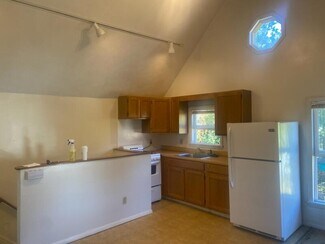 4285 Lake Ave, Rochester, NY 14612