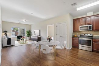 5609 Jefferson St, West New York, NJ 07093