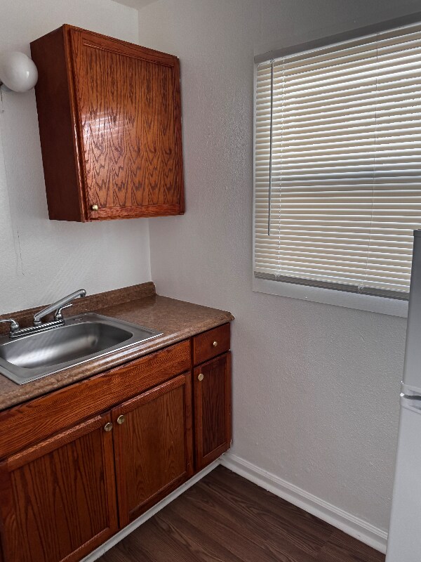 8557 Juniper Ave unit 20, Fontana, CA 92335 - photo 6
