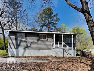 212 7th Ave, Pleasant Grove, AL 35127