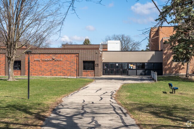 Barrie Elementary School is a top rated public grade school in Fort Atkinson.