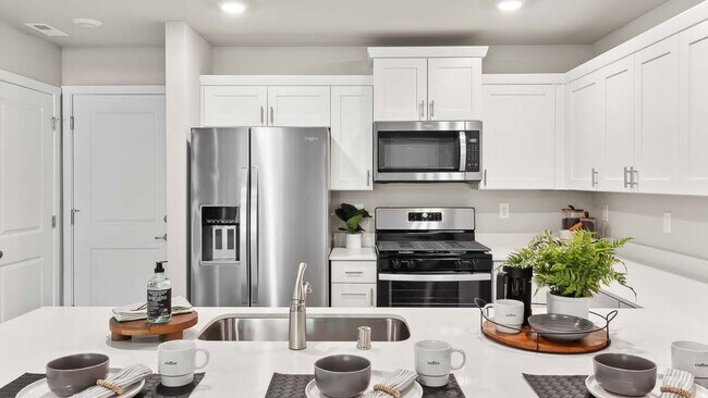 509 Cremini SE unit 38357585, Lacey, WA 98513 - photo 7