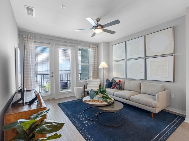 Bainbridge Bayview, Clearwater, FL 33759 - photo 2