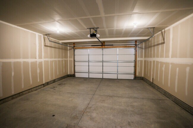 1114 Ashlyn Way unit 4, Rigby, ID 83442 - photo 2