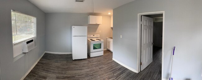 1726 Ryar Rd unit 3, Jacksonville, FL 32216 - photo 6