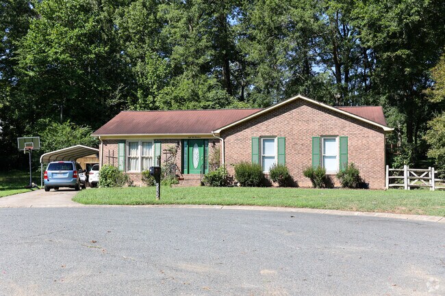 Eastland-Wilora Lake features newly renovated ranch-style homes.