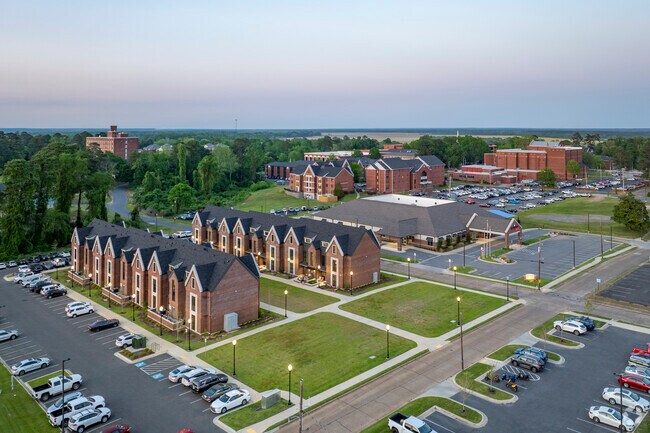 Henderson State University is one of the 2 universities located in Arkadelphia.