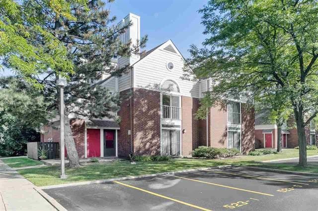 527 D'Onofrio Dr unit 1, Madison, WI 53719 - photo 4