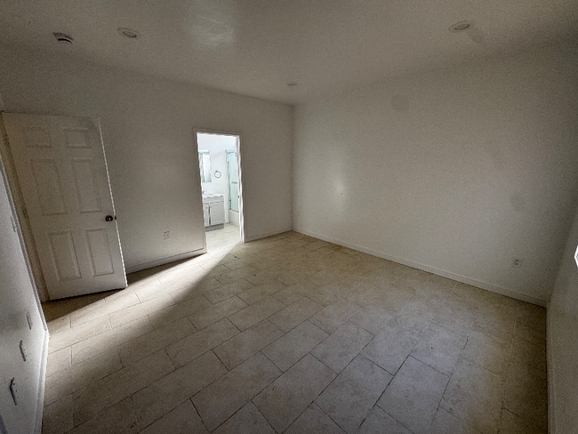 1239 N Roxbury Dr, San Bernardino, CA 92404 - photo 3