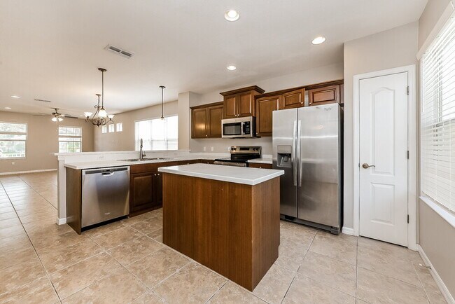 4905 Charles Partin Dr, Parrish, FL 34219 - photo 7