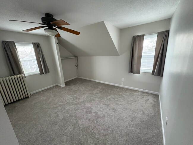 834 Paris Ave NE unit 2, Grand Rapids, MI 49503 - photo 6