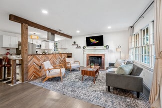 1464 E 41st St, Savannah, GA 31404