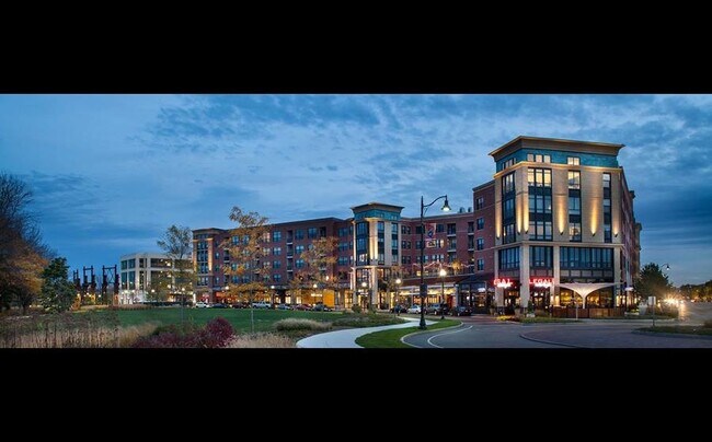 333 Great River Rd unit 1-438, Somerville, MA 02145 - photo 2