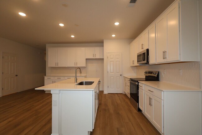 2900 Suzanne Landon Dr unit F5, Murfreesboro, TN 37130 - photo 7