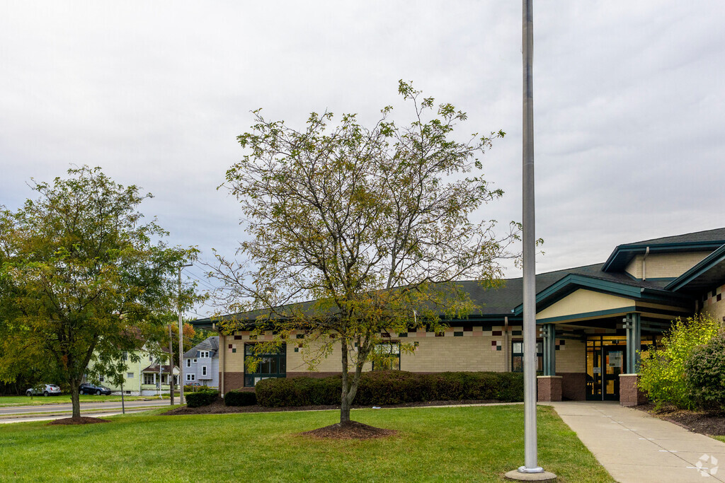Williamson Elementary School provides education to the little residents in 
Erie
