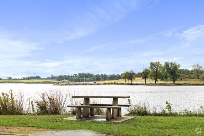 Enjoy a picnic with a beautiful view of the Purcell Lake.