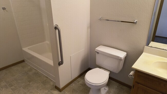 131 W 11th, Gibbon, MN 55335 - photo 4