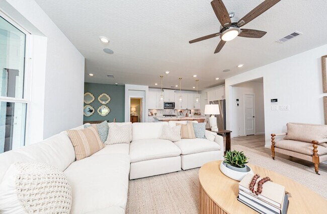 2789 Holly Laurel Dr, Alvin, TX 77511 - photo 6