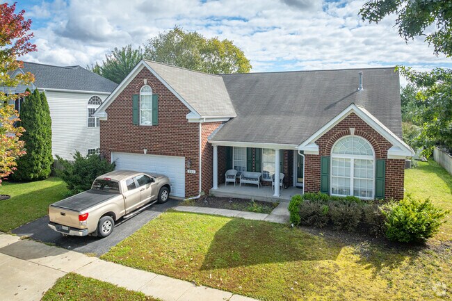 Experience modern living in Centreville’s charming new traditional homes.