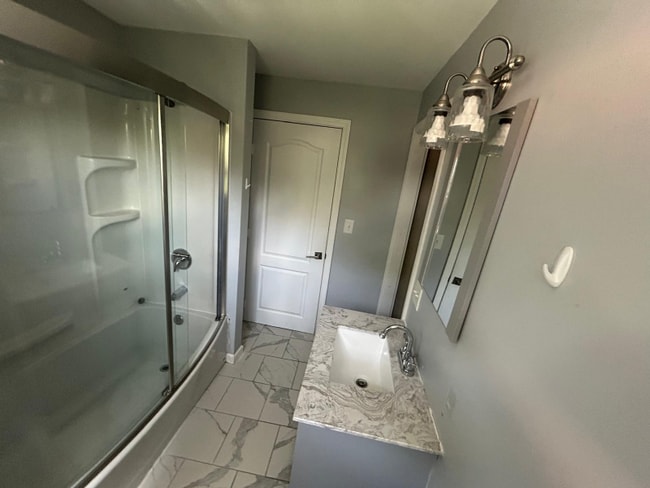 995 Brodhead Rd, Coraopolis, PA 15108 - photo 7