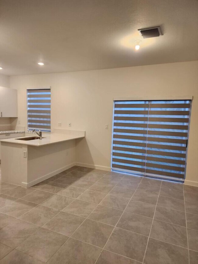 29031 SW 162nd Ct, Homestead, FL 33033 - photo 7