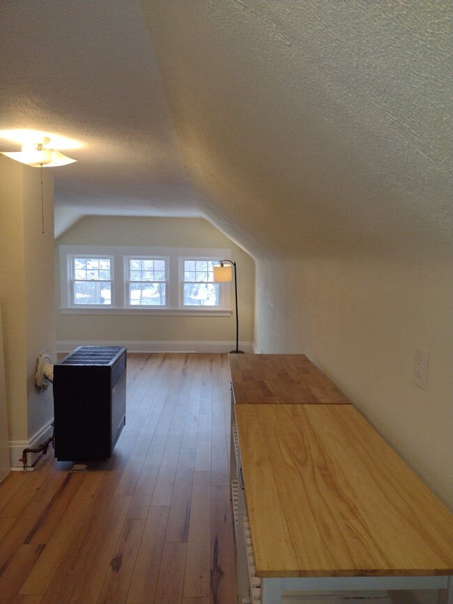 3126 Kensington Rd Unit 3, Cleveland Heights, OH 44118