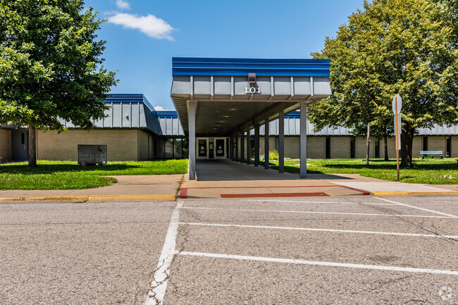 Deerfield Elementary School is a public school in Lawrence KS.
