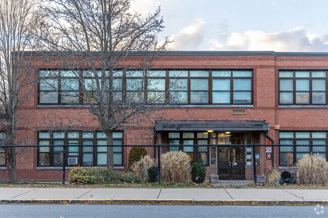 Countryside Elementary School is located in Newton Highlands.