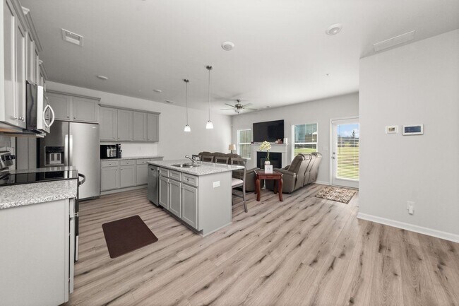 11640 Mendenhall Ct, Lovejoy, GA 30228 - photo 6