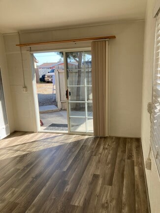 1278 E Collins St, Oxnard, CA 93036