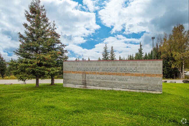 Goldenview Middle School is a popular choice for students because of it's A rating from Niche.