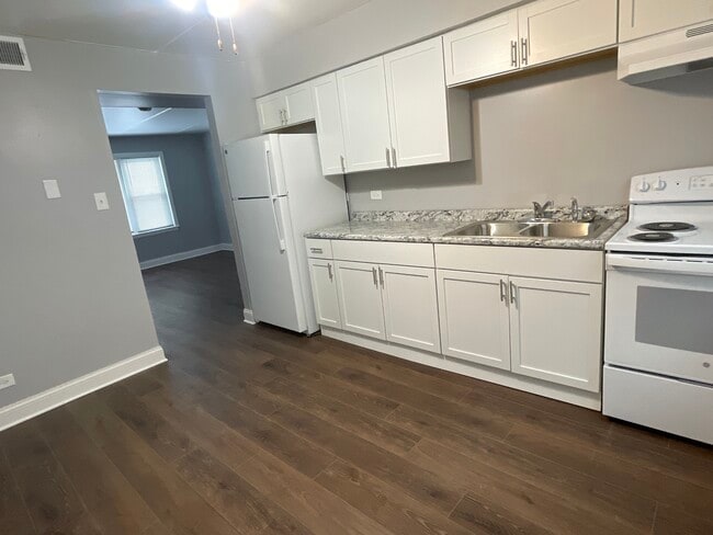 14513 S Richmond Ave unit 1, Posen, IL 60469 - photo 3