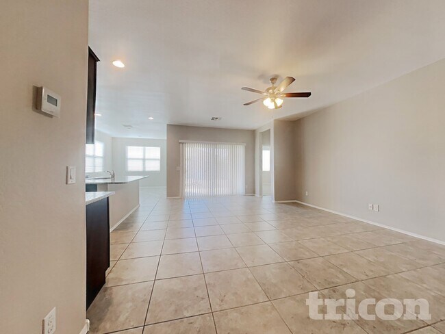 37685 W Amalfi Ave, Maricopa, AZ 85138 - photo 2