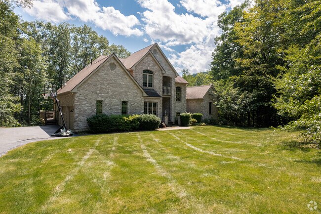 Westhampton homes sometimes feature Greek-inspired architecture.