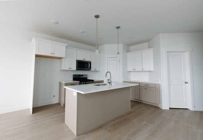 874 N Pugh Ln unit Lot 919, Saratoga Springs, UT 84045 - photo 3