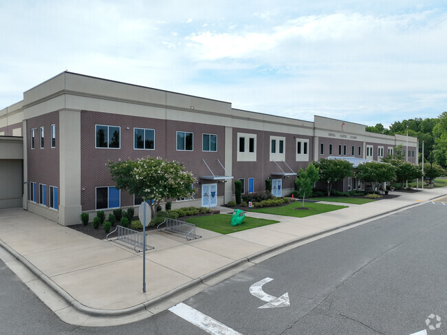 The student population of Iredell Charter Academy is 630 and the school serves K-8.