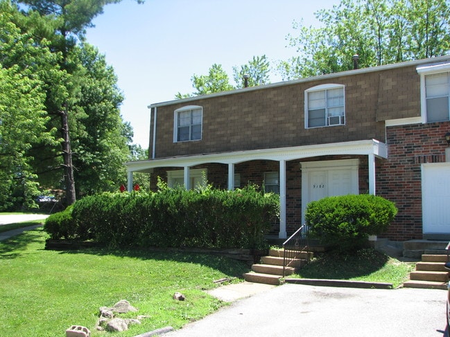 Woodknoll Townhomes, Saint Louis, MO 63136 - photo 7