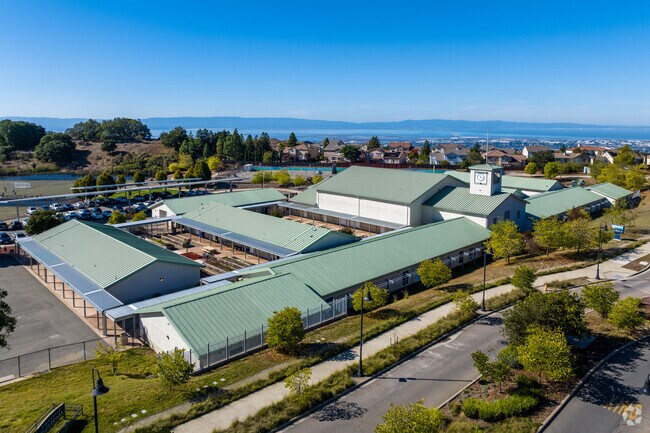 Stonebrae Elementary School in Hayward offers Mandarin Dual Language Immersion Program.