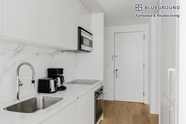 175 2nd St unit FL7-ID1687, Jersey City, NJ 07302 - photo 7