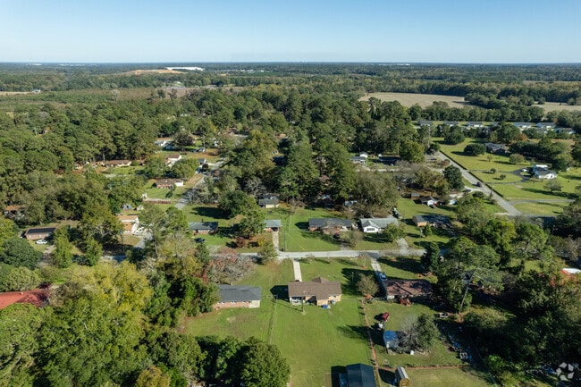 Brookgreen Park is a neighborhood with many amenities and activities.