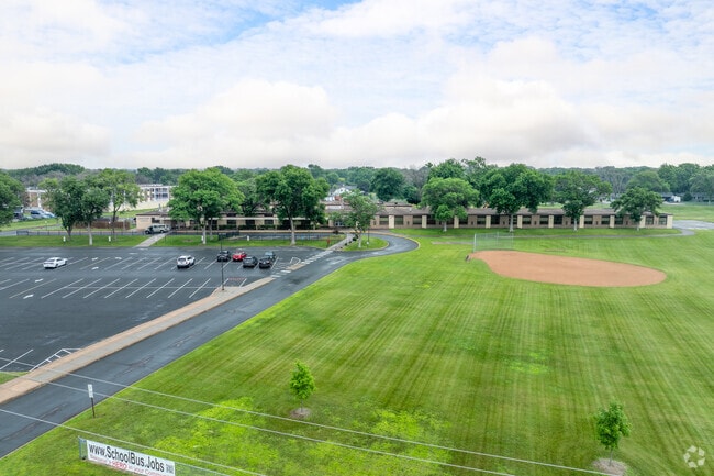 Crest View Elementary School provides education in the neighborhood of Brooklyn Park.