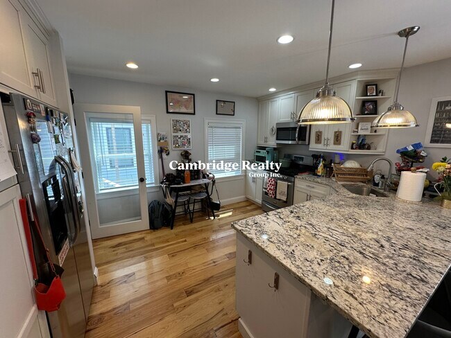 35 Porter St unit 1A, Cambridge, MA 02141 - photo 5
