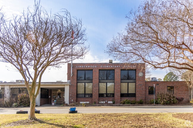 Lindenwood Elementary School encourages creative expression in all subjects.