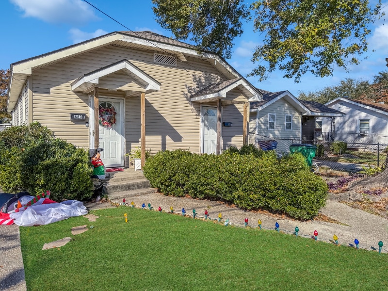 661 Victory Dr, Westwego, LA 70094 - photo 1