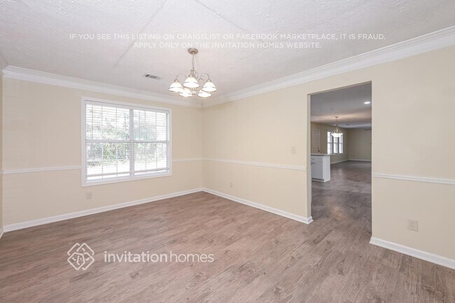 6521 Carriage Ln, Stone Mountain, GA 30087 - photo 6