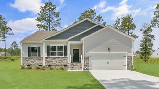 3120 Platinum Cir, West End, NC 27376