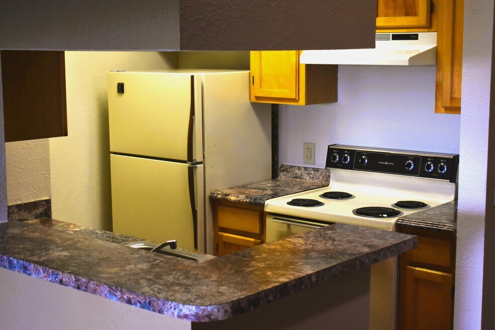 Hunters Crossing Apartments 3001 Kemp Blvd, Wichita Falls, TX