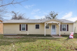 824 Renfro Dr, White Settlement, TX 76108